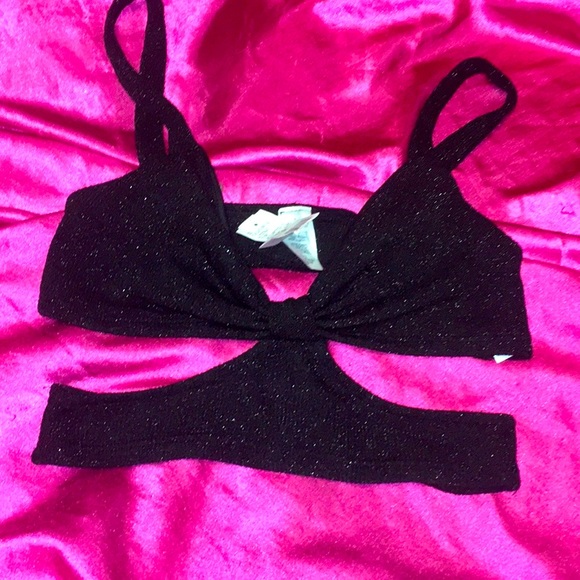 Fashion Nova Tops - Sold 🖤 2 Sexy Bow Crop Tops 🖤💓